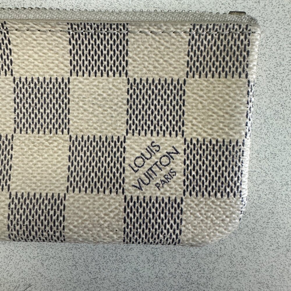 Authentic Louis Vuitton Damier Azur Key Pouch - Picture 9 of 11